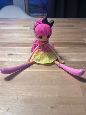 Poupée biscuit sucre miettes fille Lalaloopsy